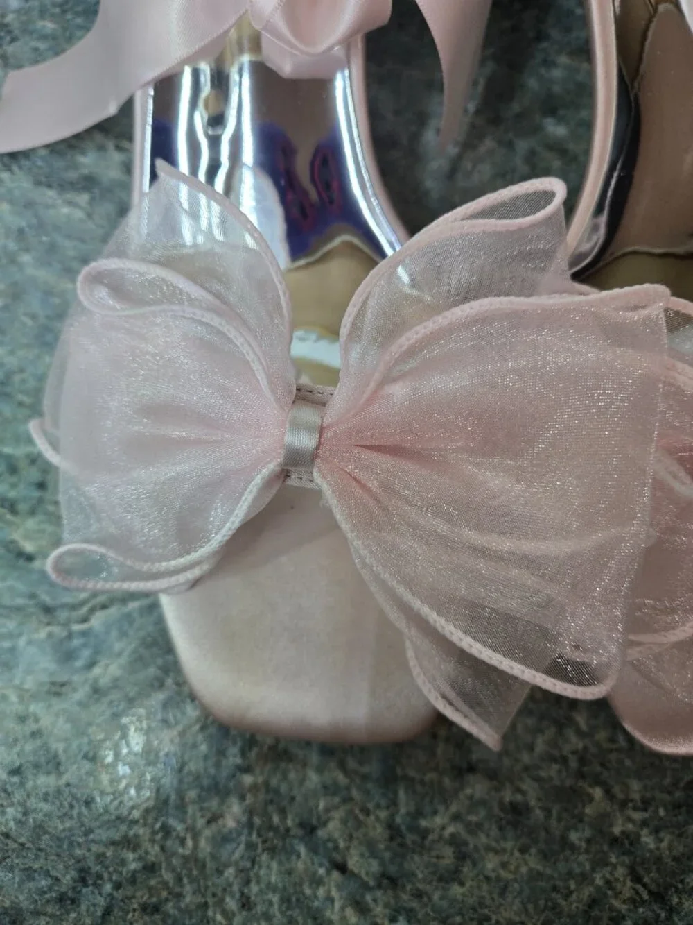 Coutgo Women’s Pink Satin Bow Kitten Heel Size 9.5 Square Toe Ankle Strap